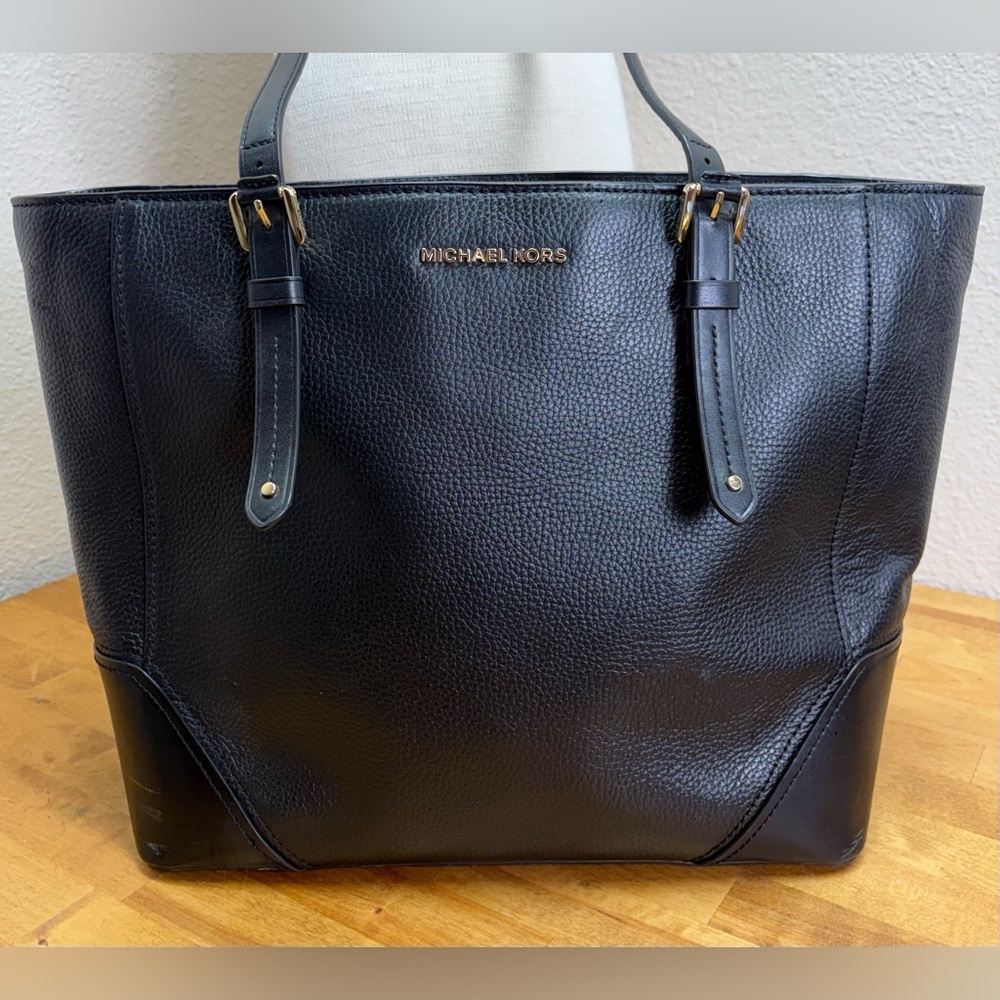 Michael Kors Black Pebbled Leather Bedford Medium Pocket Tote Bag - Picture 2 of 13